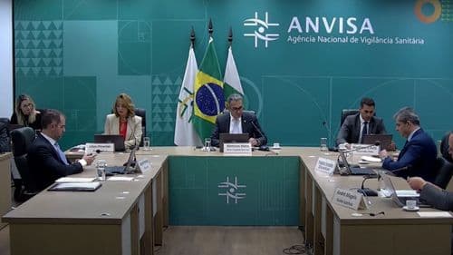 Propuesta de regulación del cultivo de cannabis es retirada de la agenda de reunión de la Anvisa